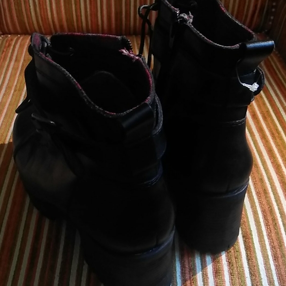Ankle boots, NINE WEST size 10M - Picture 3 of 4